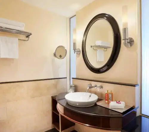 President - Ihcl Seleqtions - 109