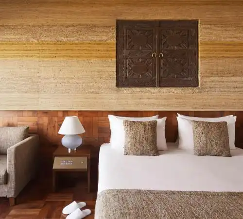 President - Ihcl Seleqtions - 105