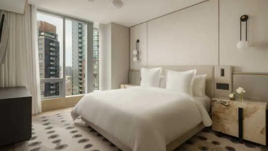 Four Seasons at Yorkville - 46