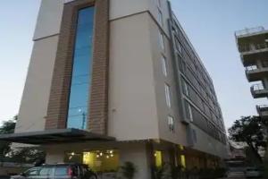 Отель «Jaipur Central, Jaipur»