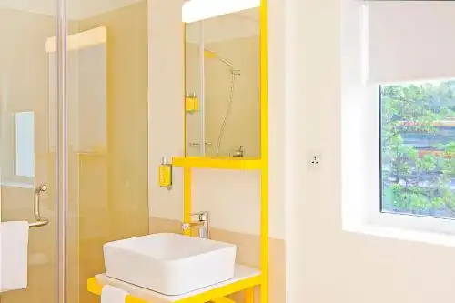 Bloomrooms @ Link Road - 84