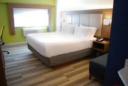 Holiday Inn Express Vancouver Airport-Richmond, An Ihg - 3