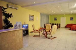 Kozanos Hotel & Suites, Аликанас