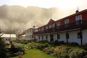 Hótel Djúpavík, Хоульмавик