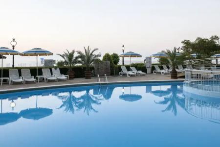 Grifid Encanto Beach - Wellness, Spa & Private Beach - 16