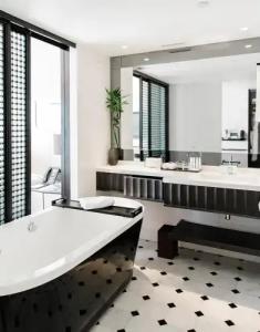 Naumi (SG Clean, Staycation Approved) - 60