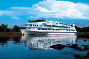 Круиз по маршруту Москва - Шлюз №7 - Шлюз №8 - Алые Паруса - Кировская пойма - Троице-Лыково - Живописный мост - Шлюз № 9 - Шелепихинская набережная - Москва Круиз по маршруту Москва - Шлюз №7 - Шлюз №8 - Алые Паруса - Кировская пойма - Троице-Лыково - Живописный мост - Шлюз № 9 - Шелепихинская набережная - Москва