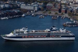 Круиз по маршруту Барселона - Валенсия - Севилья - Лиссабон - Тампа Круиз по маршруту Барселона - Валенсия - Севилья - Лиссабон - Тампа