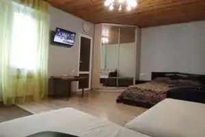 Трехэтажный коттедж, Гаспра