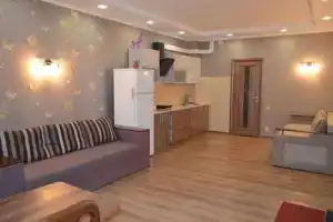 Студия, Форос