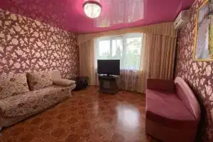 Двухэтажный коттедж, Партенит
