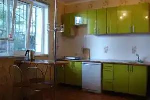 Студия, Ялта