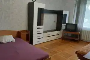 Однокомнатная квартира, Киров