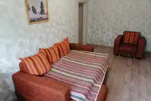 Двухкомнатная квартира, Яровое
