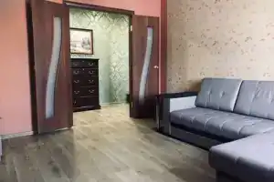 Трехкомнатная квартира, Уфа