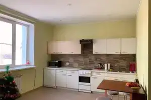 Двухкомнатная квартира, Зеленая Поляна
