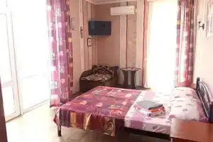 Двухкомнатная студия, Новый Свет