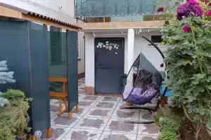 Двухэтажный коттедж, Евпатория