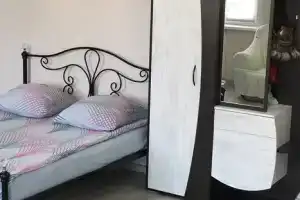 Студия, Артём