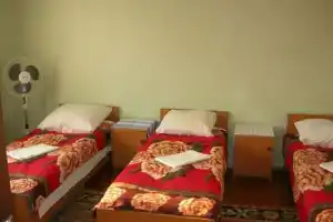Комната, Лоо