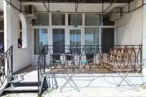 Комната, Коктебель