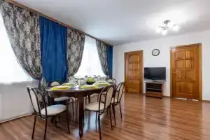 Трехкомнатная квартира, Красноярск