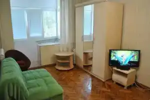 Однокомнатная квартира, Ялта