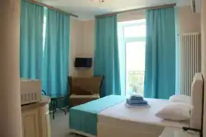 Студия, Курортное