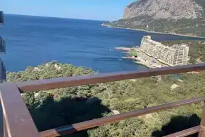 Студия, Ласпи