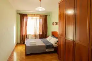 Трехкомнатная квартира, Тула