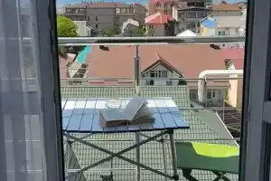 Студия, Адлер