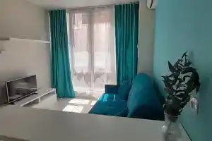 Студия, Адлер