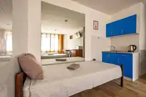 Студия, Апрелевка