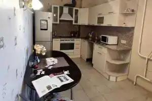 Двухкомнатная квартира, Тюмень