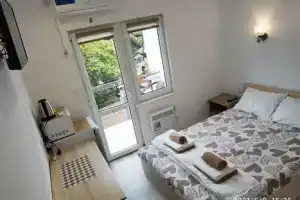 Комната, Ялта