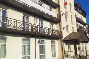 Двухкомнатная квартира, Зеленая Поляна