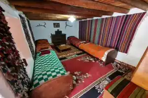 Комната, Салта