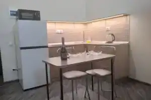 Студия, Зеленая Поляна