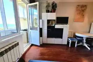 Студия, Адлер