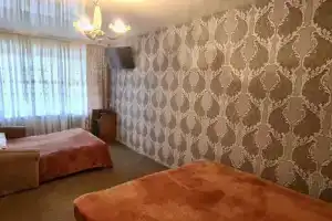 Однокомнатная квартира, Домбай