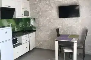Студия, Адлер