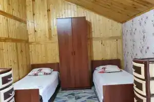 Комната, Грозный