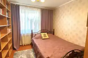 Трехкомнатная квартира, Томск