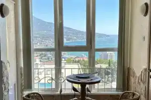 Двухкомнатная студия, Ялта