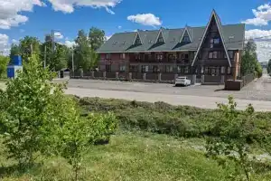 Двухкомнатная студия, Зеленая Поляна
