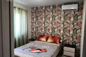 Двухкомнатная квартира, Должанская