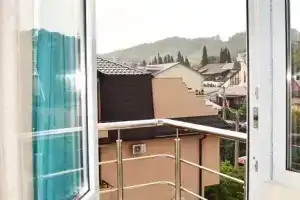 Студия, Адлер