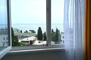 Коттедж, Ялта