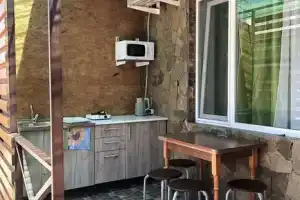 Комната, Судак