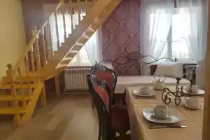 Коттедж, Хутынь